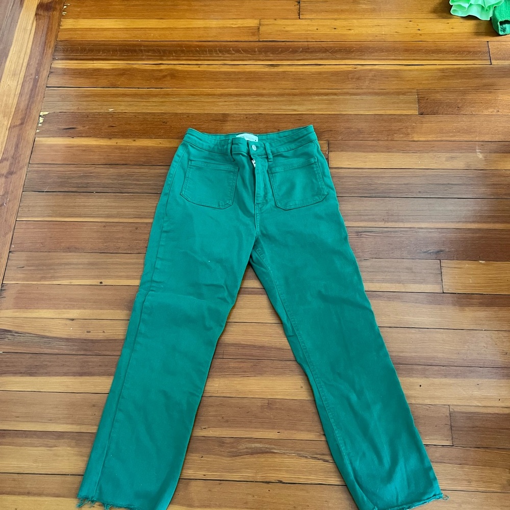 Zara Green Ankle Cropped Pants